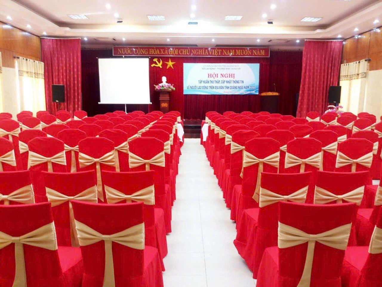 Khach San Hung Vuong Quang Ngai Hotel Bagian luar foto