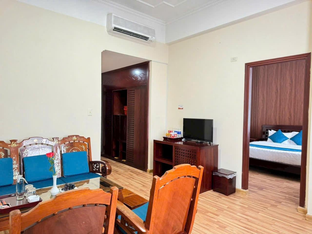 Khach San Hung Vuong Quang Ngai Hotel Bagian luar foto