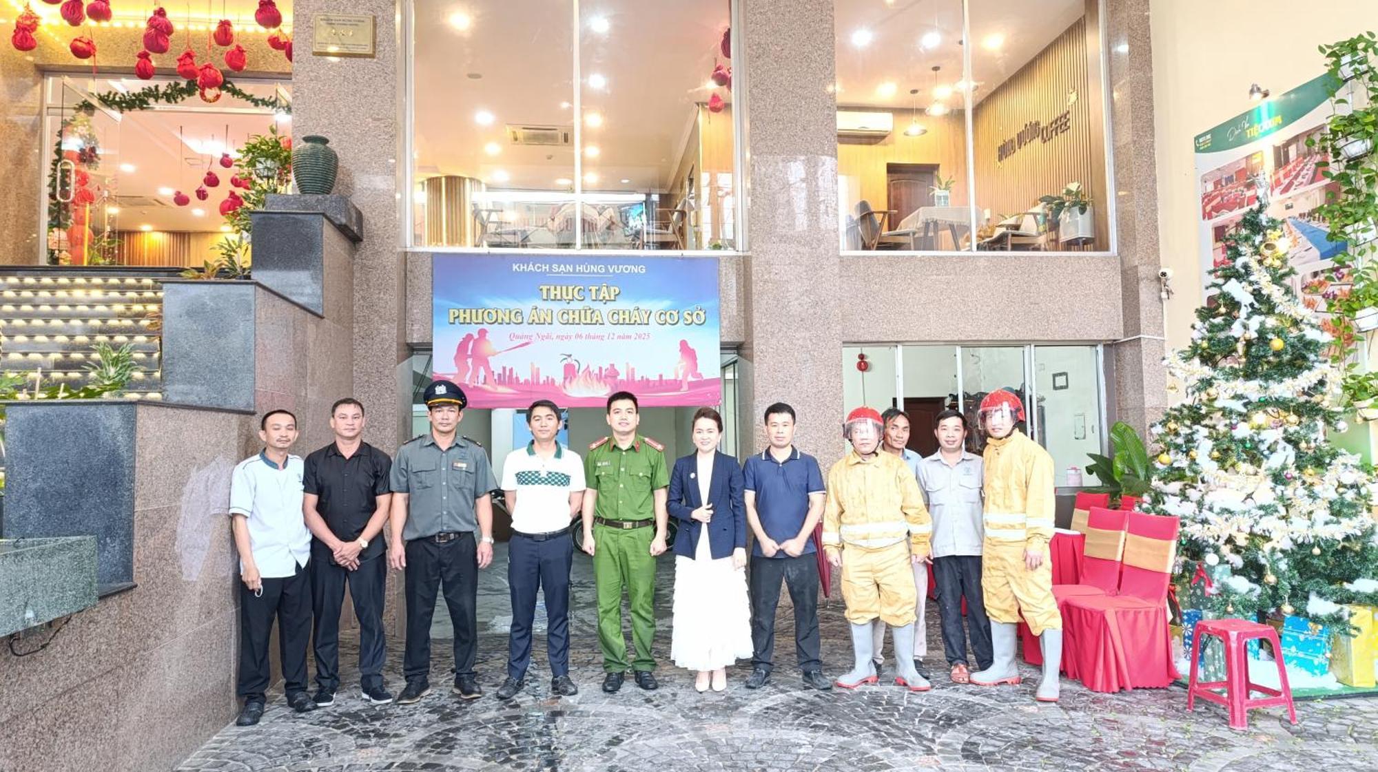 Khach San Hung Vuong Quang Ngai Hotel Bagian luar foto