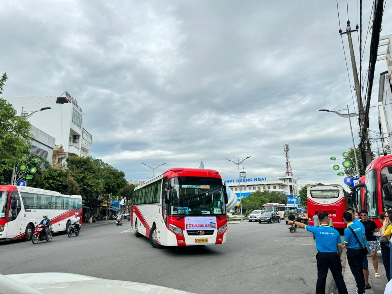Khach San Hung Vuong Quang Ngai Hotel Bagian luar foto